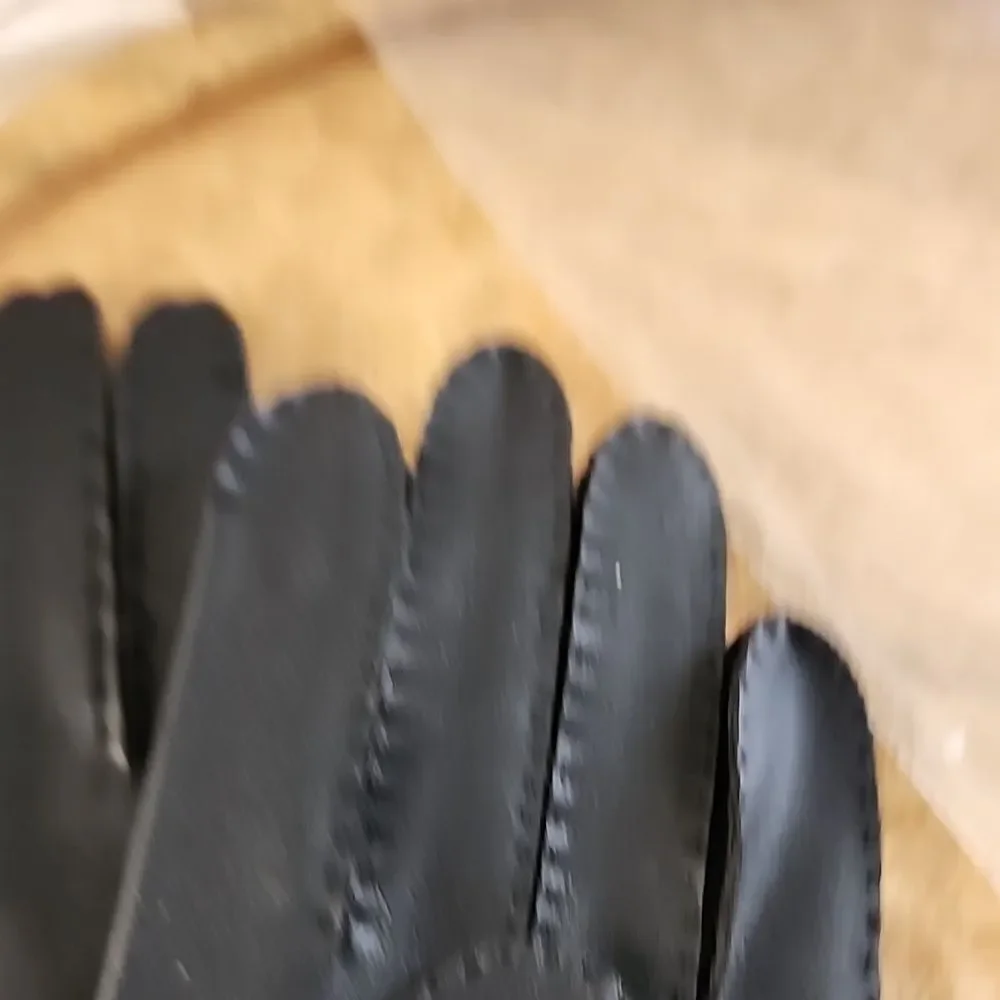 Vintage Luxury Handstitched Grandoe matte Black Pleated Button Detail Gloves